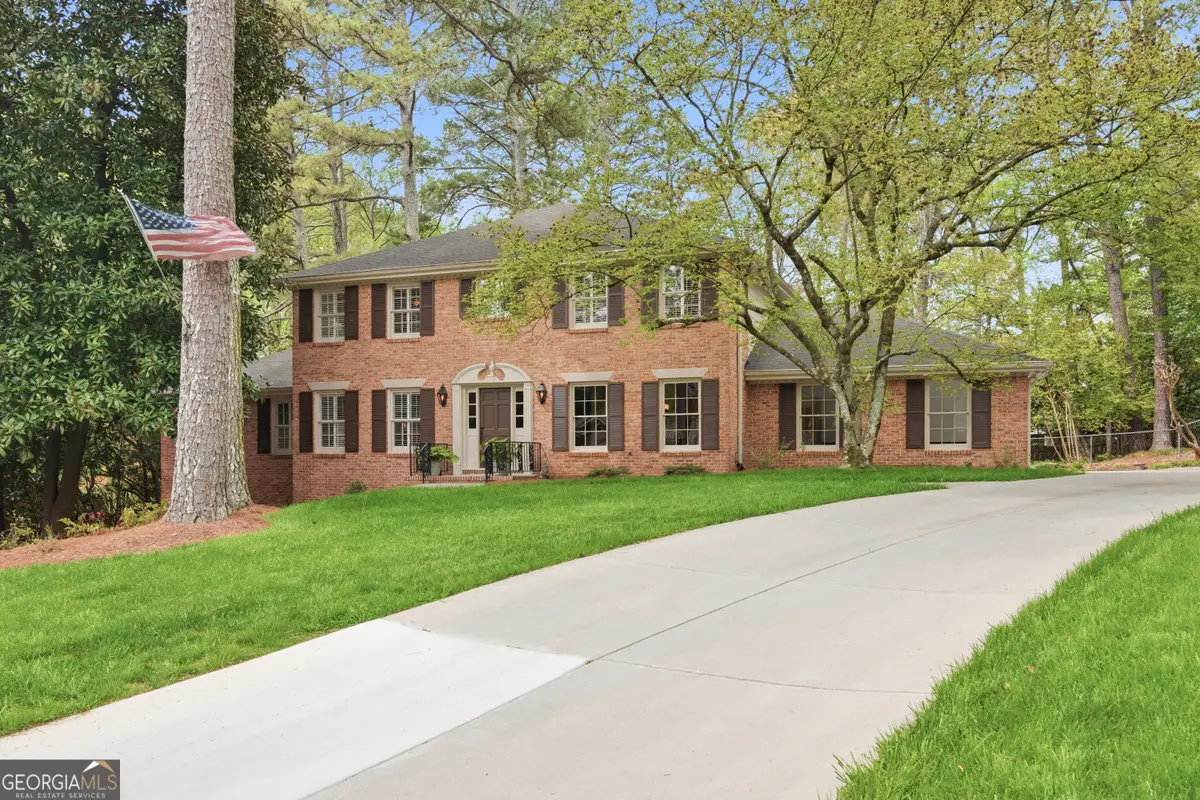 5465 Trowbridge Drive, Dunwoody, GA 30338 - #1