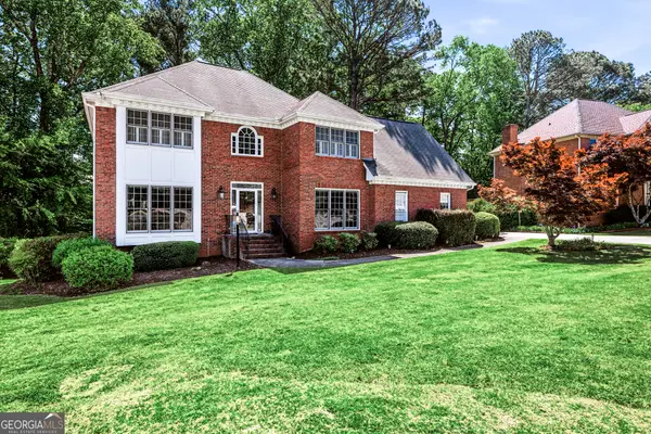 1664 Holly Lake Circle, Snellville, GA 30078