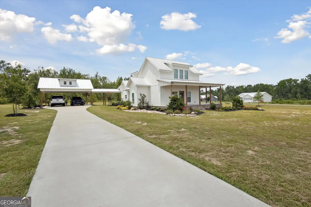 1513 Paris Avenue, Swainsboro, GA 30401 - #1