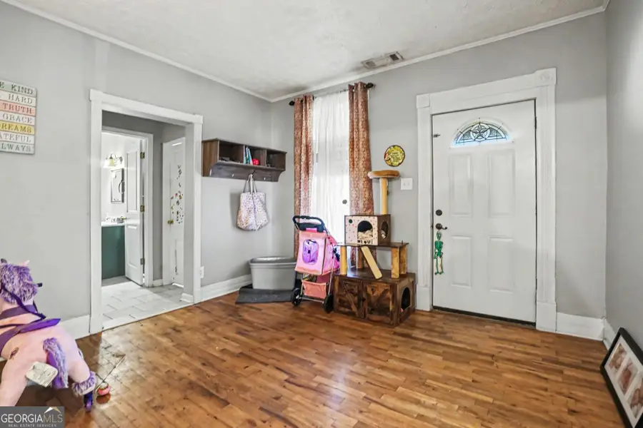 178 Hamilton Avenue, Winder, GA 30680 - #3