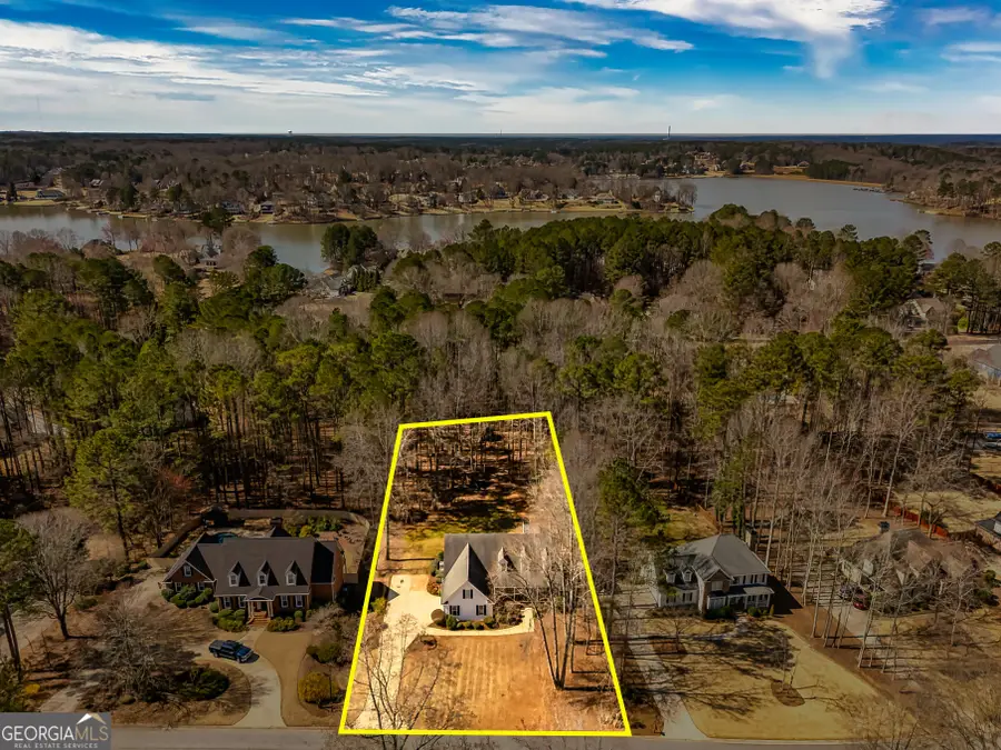 305 South Shore Drive, Newnan, GA 30263 - #2