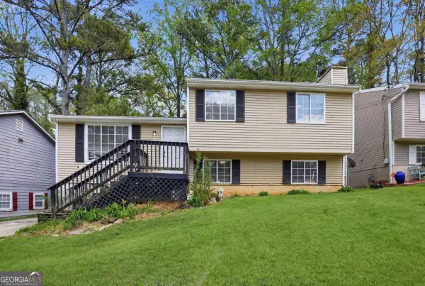 2080 Countydown Lane, Stone Mountain, GA 30088