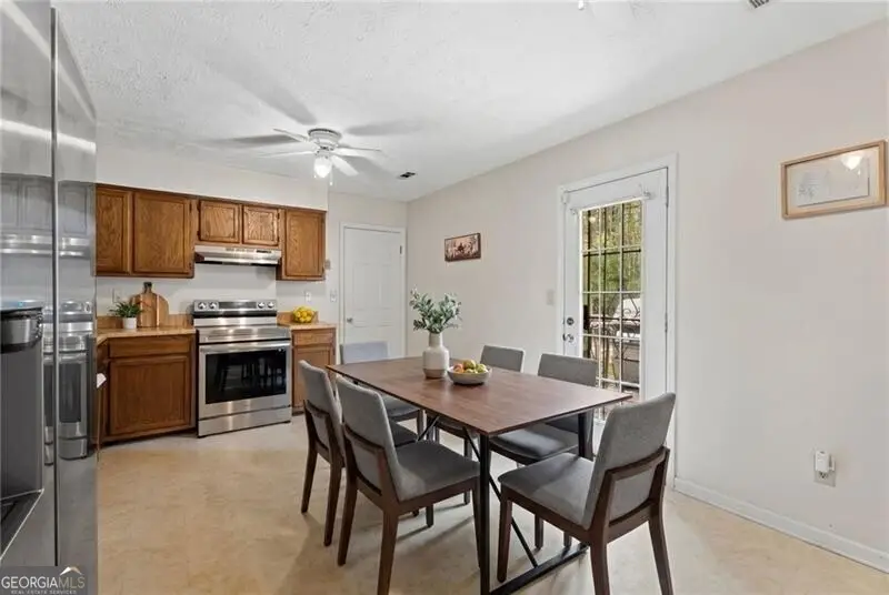 5385 Garvey Drive, Fairburn, GA 30213 - #3