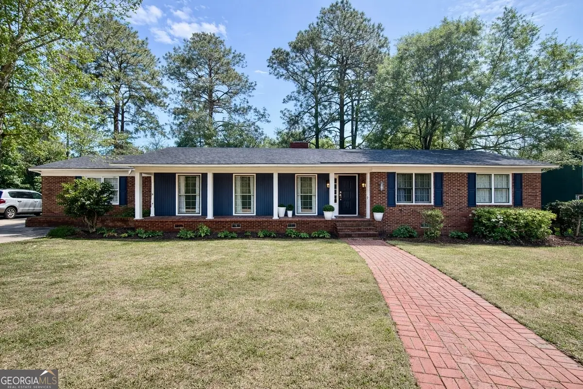 221 S College Street, Metter, GA 30439 - #1