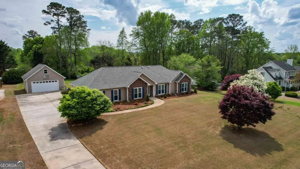 185 Crescent Drive, Newnan, GA 30265 - #1