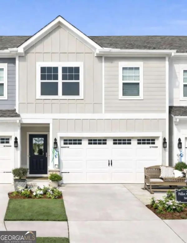 1123 Chastain Drive, Sugar Hill, GA 30518