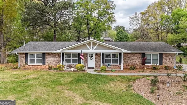 102 Ivy Lane, Calhoun, GA 30701