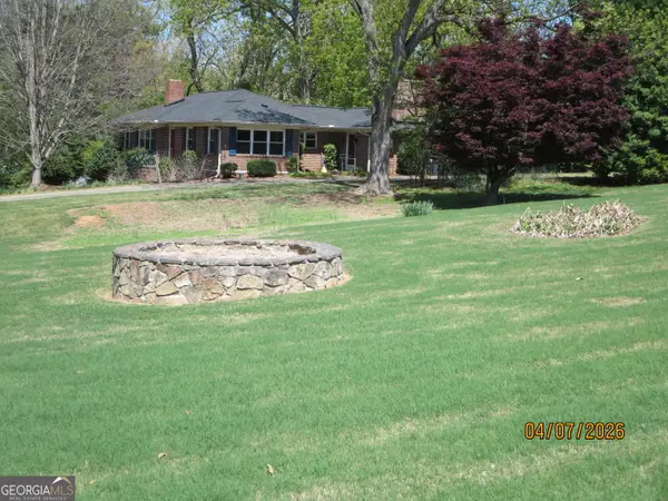 1356 Enota Avenue Ne, Gainesville, GA 30501