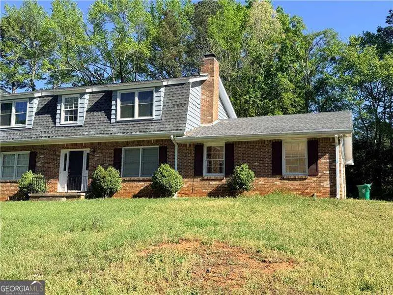 4450 Abingdon Drive, Stone Mountain, GA 30083 - #2