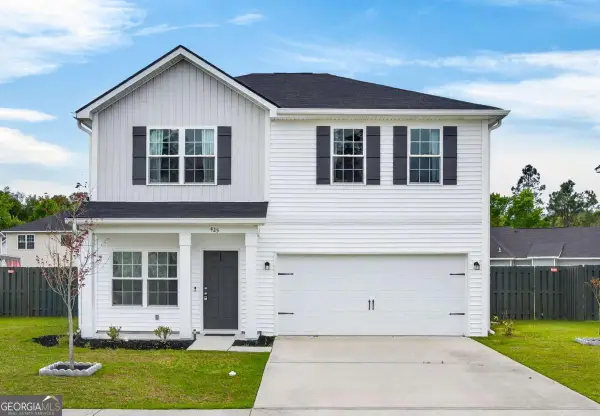 425 Brightleaf Circle, Hinesville, GA 31313