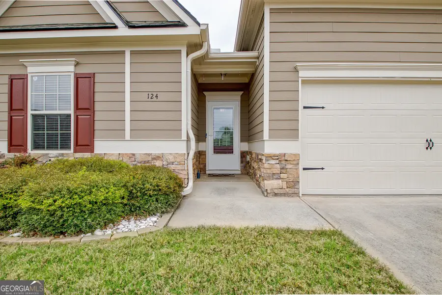 124 Thomaston Street, Newnan, GA 30263 - #2