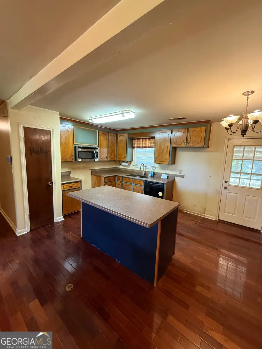 3138 Mobley Bridge Road, Hogansville, GA 30230 - #3