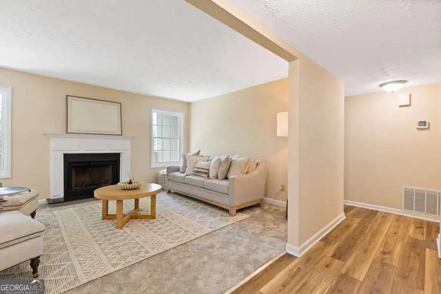 4447 Pineridge Circle, Dunwoody, GA 30338 - #3