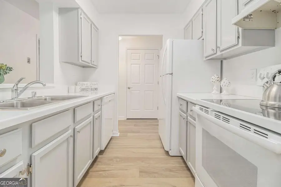 300 Johnson Ferry Road Ne #A203, Sandy Springs, GA 30328 - #3