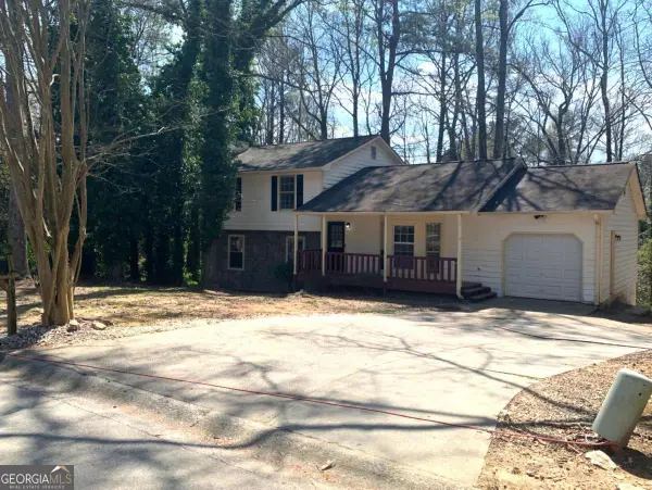 3071 Eastland Way, Snellville, GA 30078