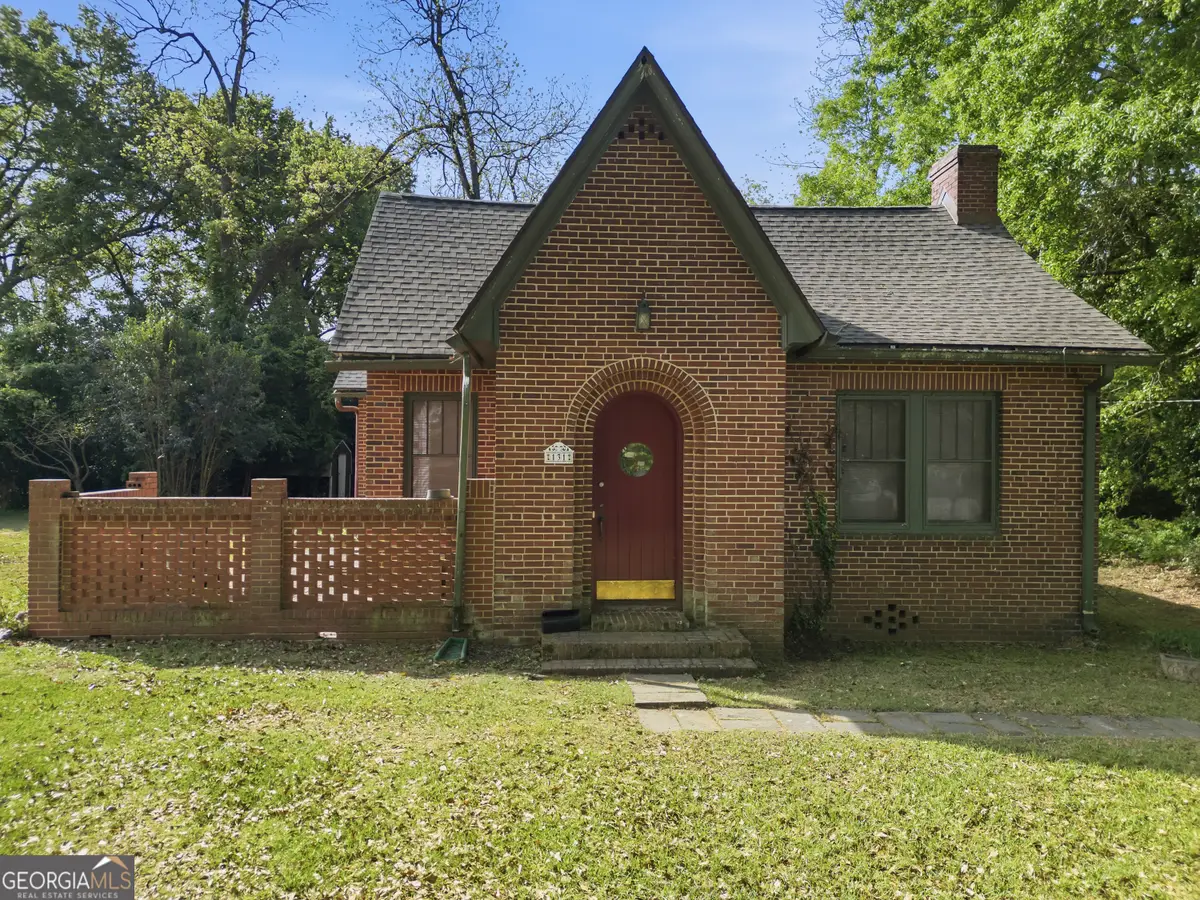 131 E Baldwin Street, Milledgeville, GA 31061 - #1