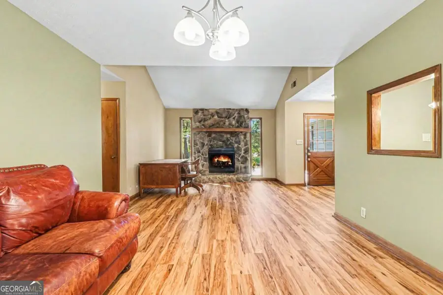 4105 Cumberland Drive, Snellville, GA 30039 - #3