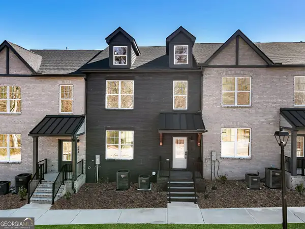 634 Oakleaf Grove Lane, Sugar Hill, GA 30518