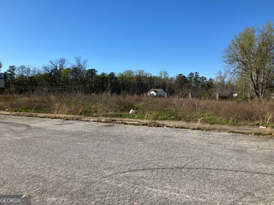 323 Camelot Drive, College Park, GA 30349 - #2