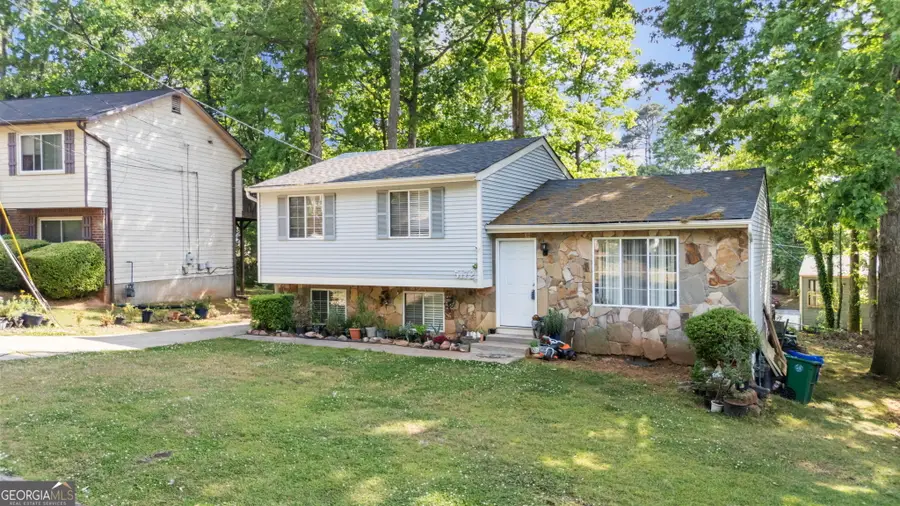 5172 Scarbrough Trail W, Stone Mountain, GA 30088 - #3