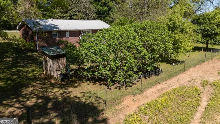 151 Ginn Street, Carnesville, GA 30521 - #2