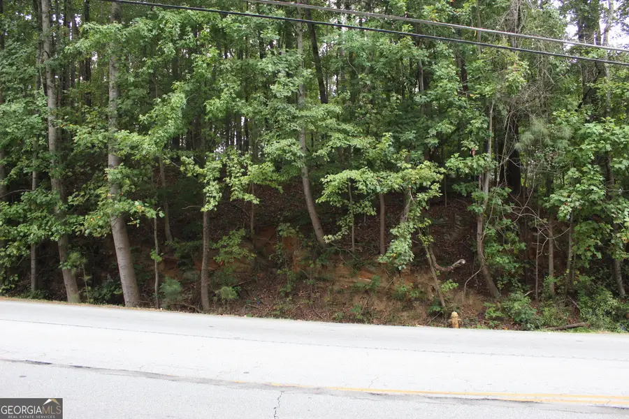 425 N Deshong Road, Stone Mountain, GA 30087 - #2