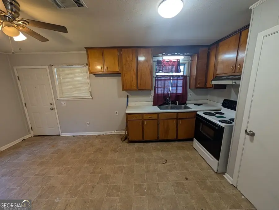 518 Odom Avenue, Albany, GA 31701 - #3