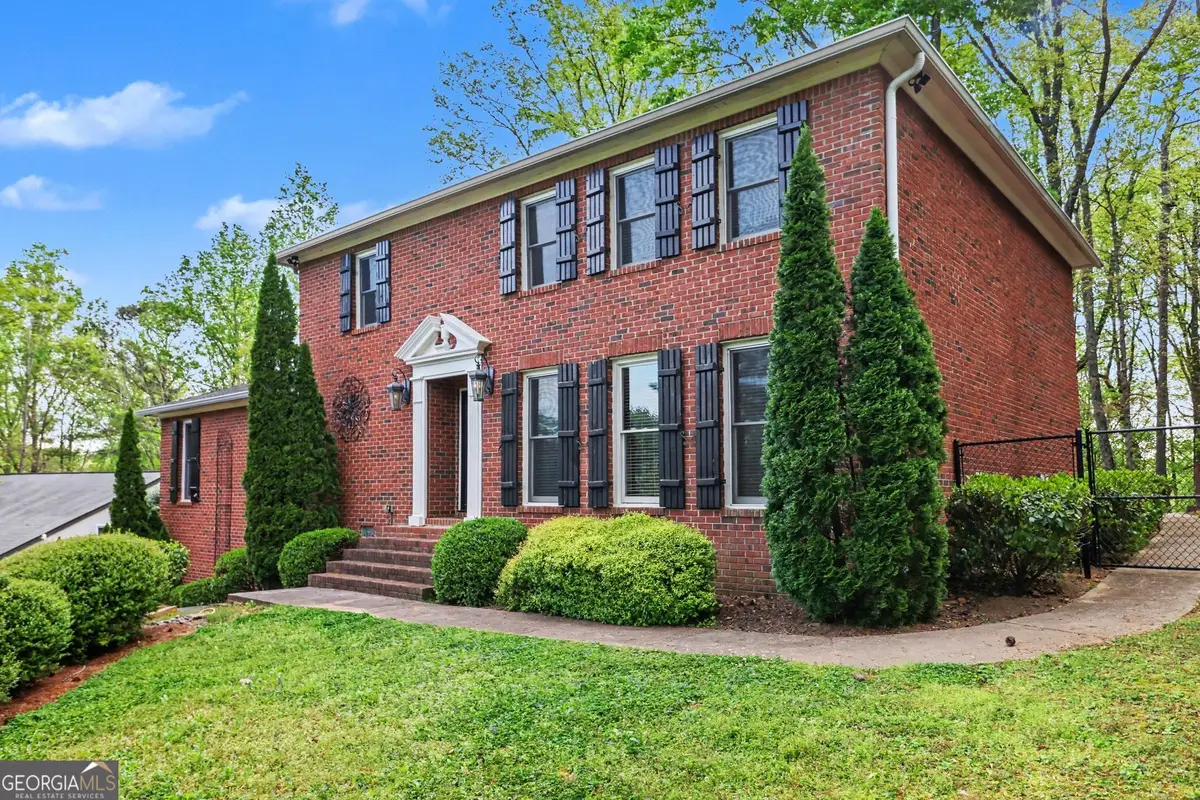 205 Marsh Glen Point, Atlanta, GA 30328 - #1