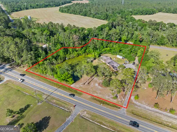 1425 Blackshear Highway, Baxley, GA 31513
