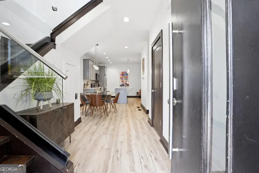 1076 Center Street Nw, Atlanta, GA 30318 - #2