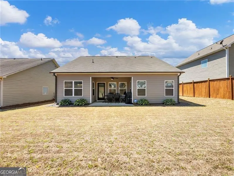 374 Eagles Bluff Way, Hoschton, GA 30548 - #2