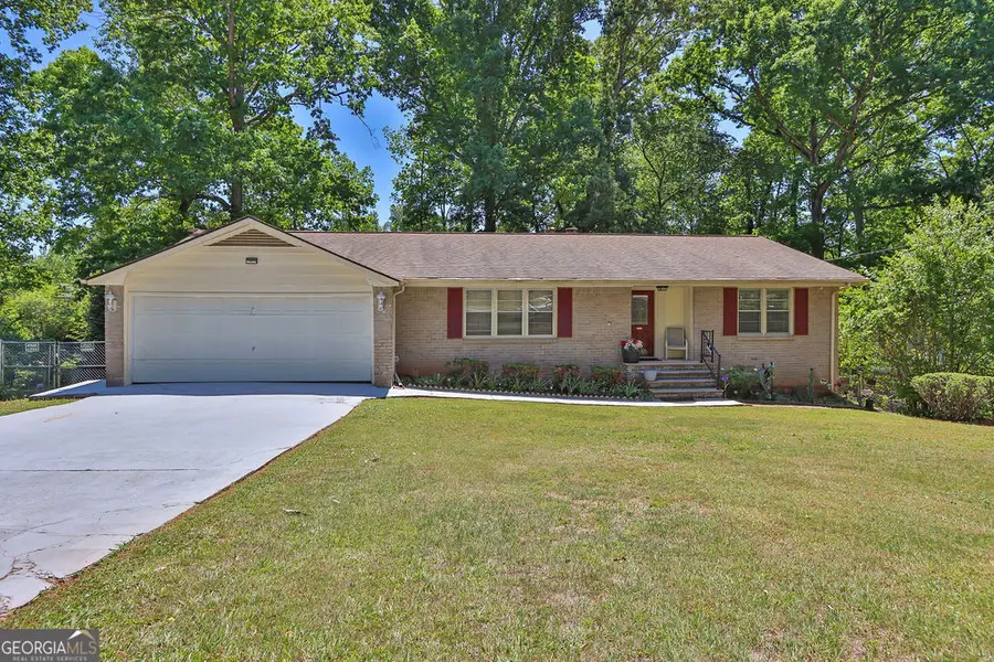 2906 Castle Drive, Lawrenceville, GA 30044 - #2