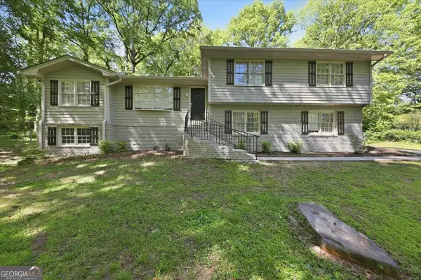 737 Mountainbrooke Circle, Stone Mountain, GA 30087