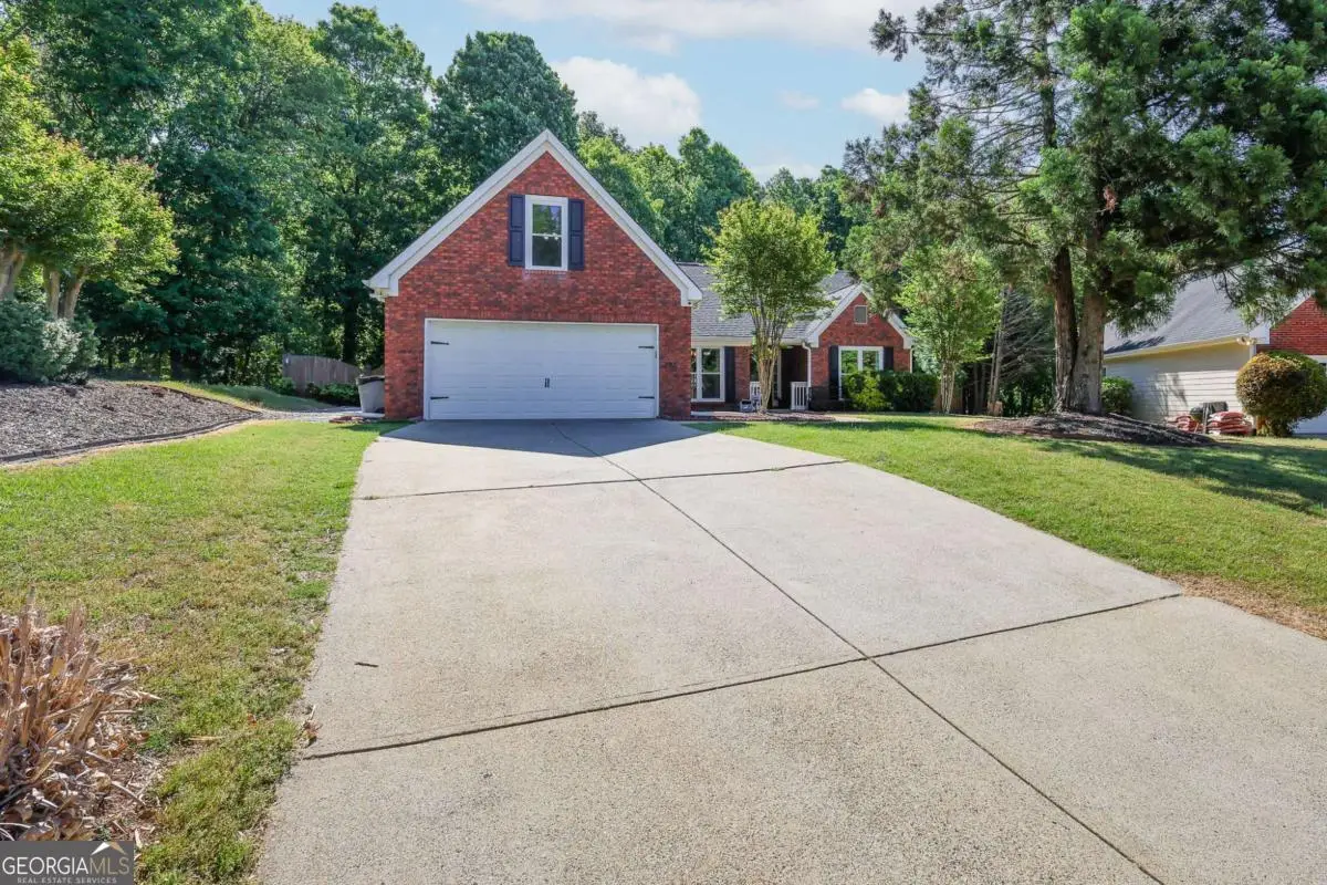 6332 Horizon Drive, Flowery Branch, GA 30542 - #1