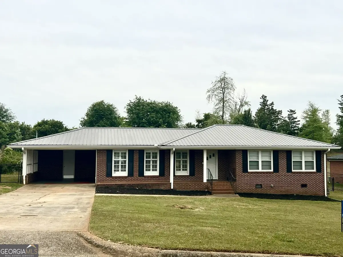 6 Colonial Drive, Newnan, GA 30263 - #1