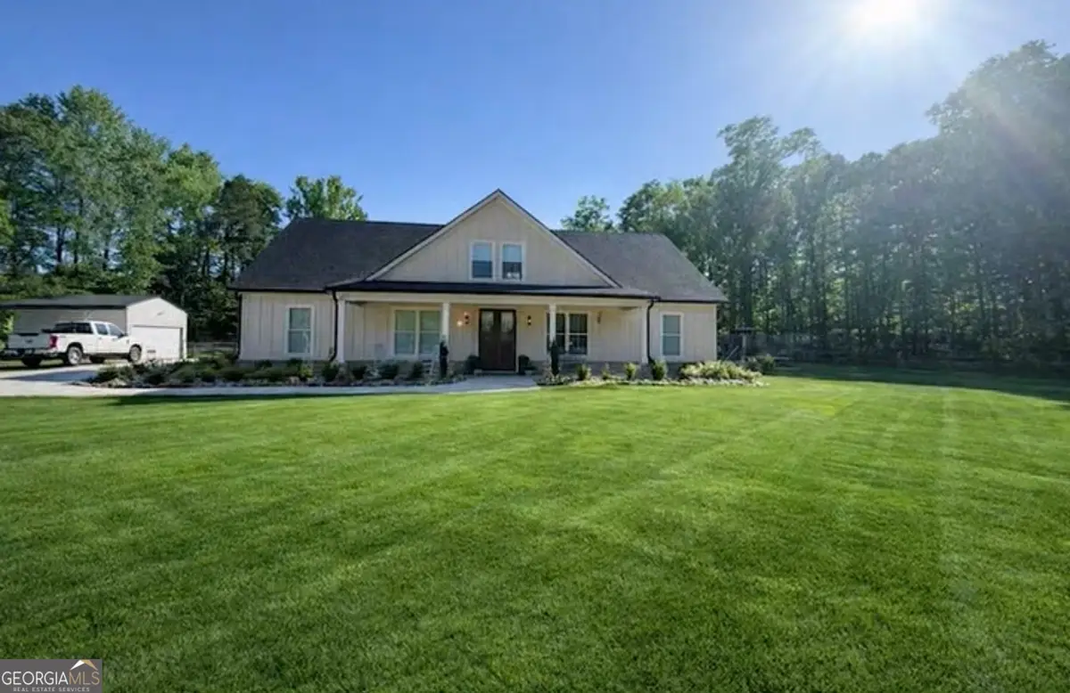 425 Dean Road, Barnesville, GA 30204 - #1