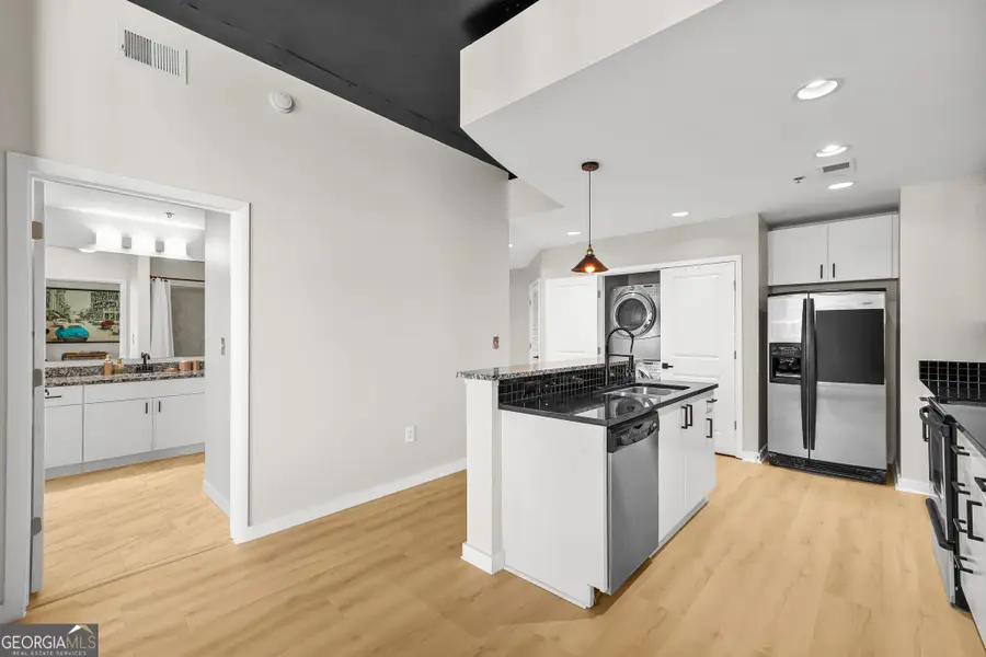 250 Pharr Road Ne #APT 1702, Atlanta, GA 30305 - #2