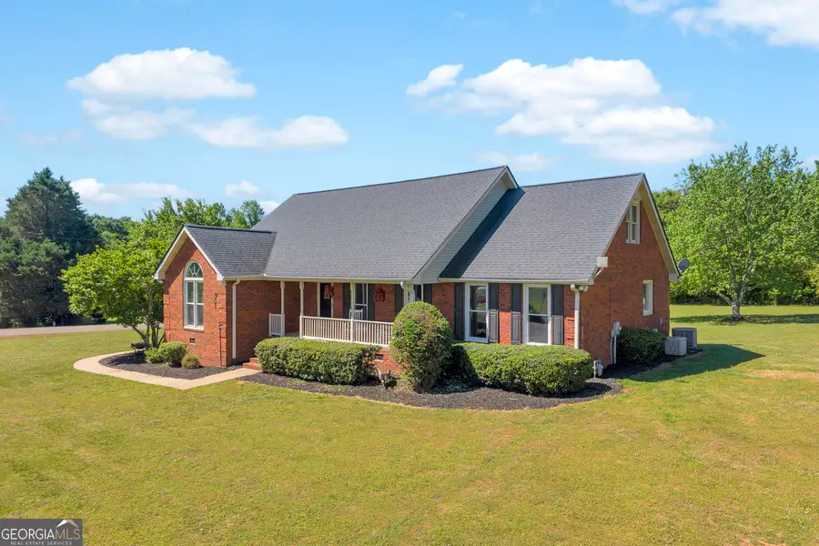 71 Woodridge Way, Royston, GA 30662 - #3