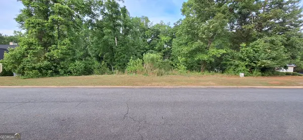 303 High Point Trail Nw, Milledgeville, GA 31061