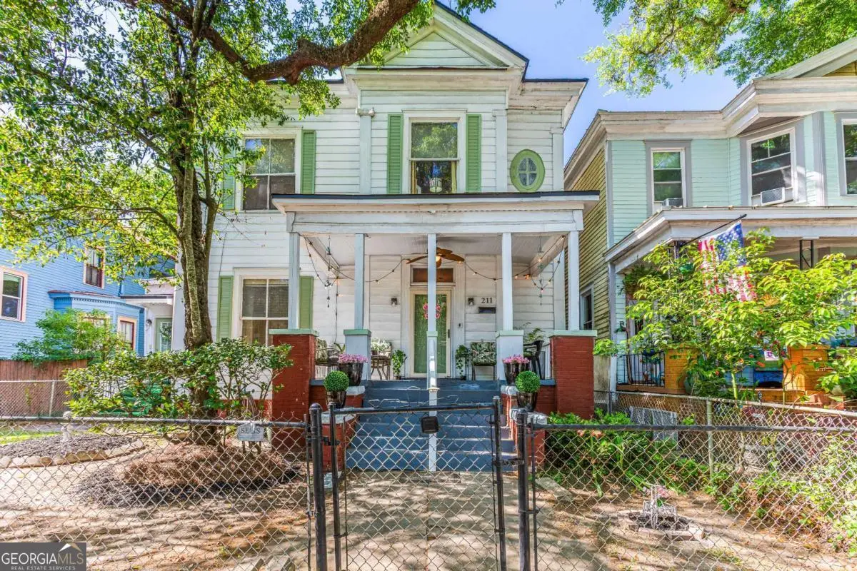 211 W 34th Street, Savannah, GA 31401 - #1