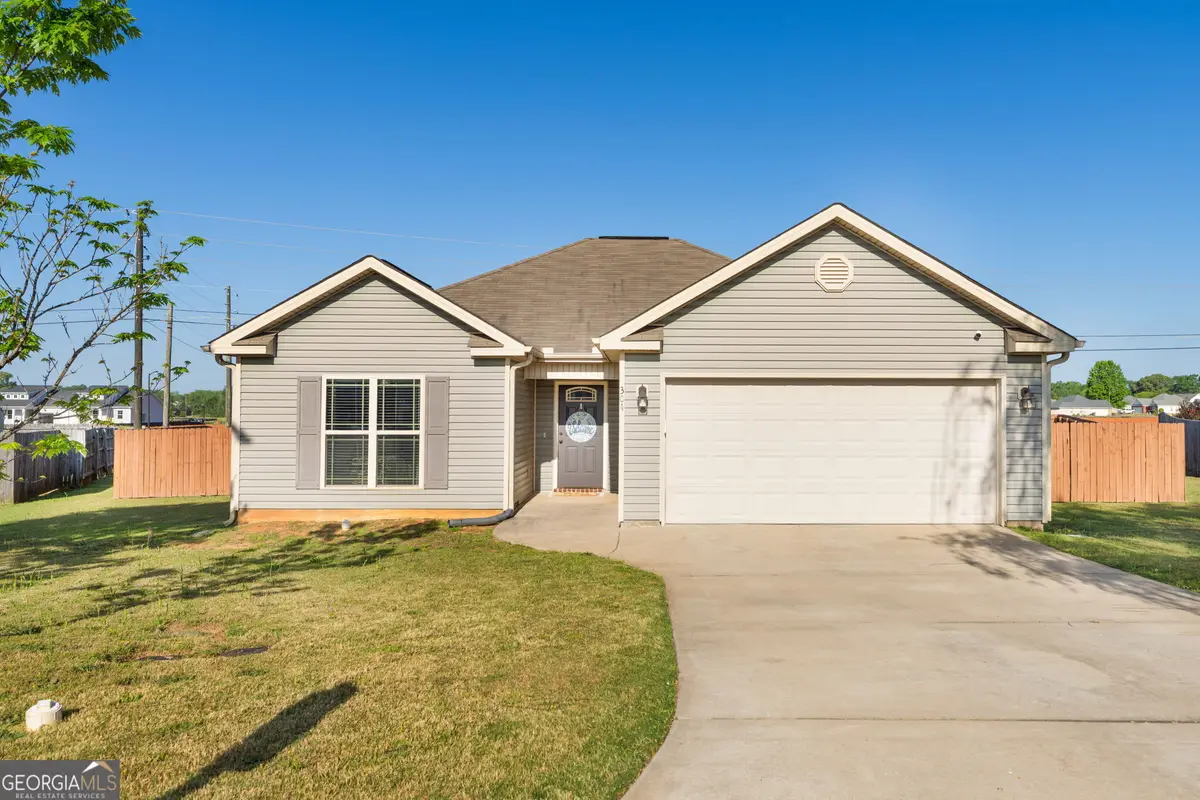 304 Worchester Circle, Perry, GA 31069 - #1