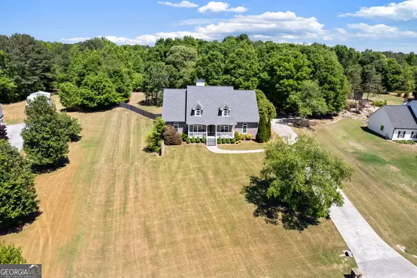 2169 NE Indian Shoals Drive, Loganville, GA 30052