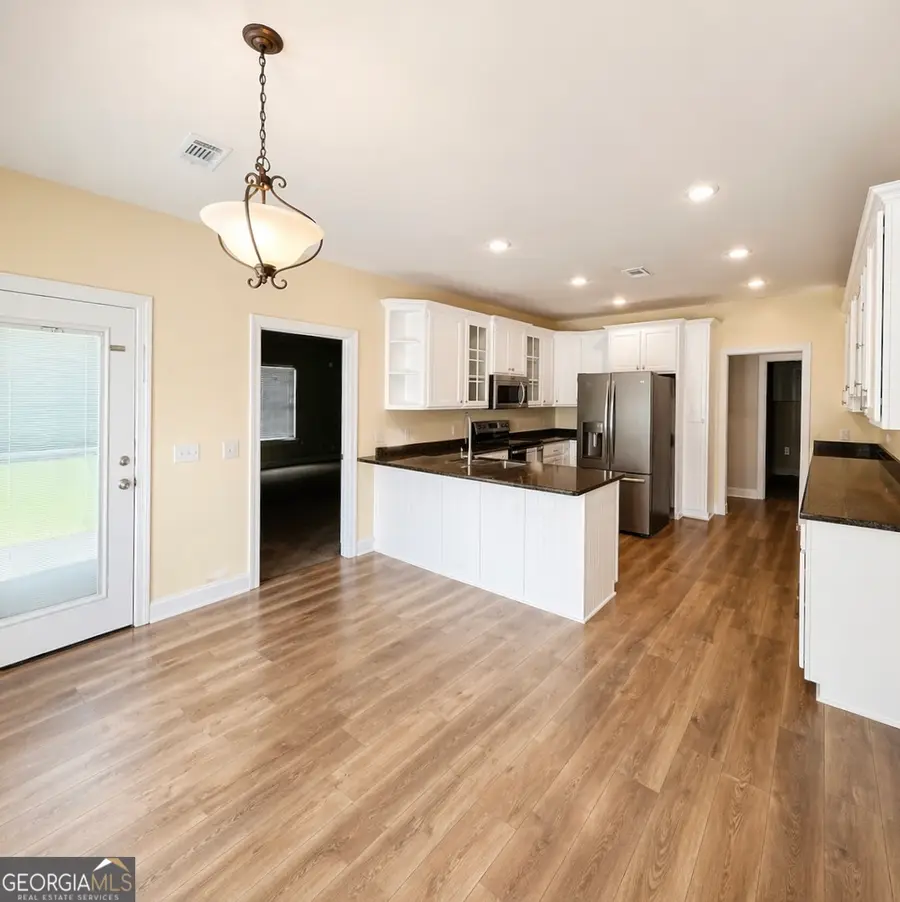 1024 Holly Estated Rd, Tarrytown, GA 30470 - #2