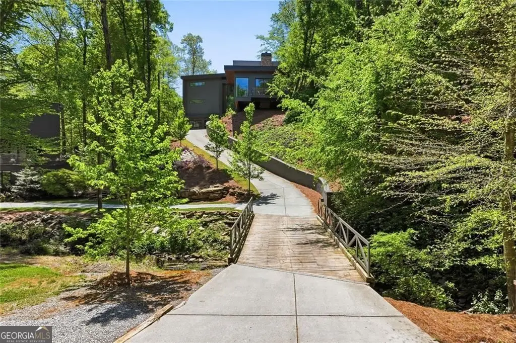 575 Mountain Way Ne, Atlanta, GA 30342 - #1