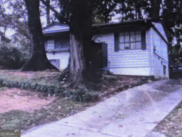 820 Vintonwoods Drive, Forest Park, GA 30297