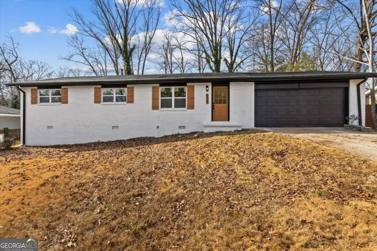 520 Stonewood Drive, Stone Mountain, GA 30087 - #1