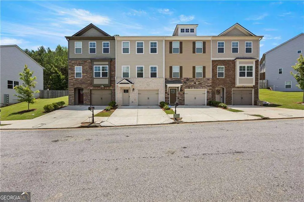 945 Belfry Terrace, Fairburn, GA 30213 - #1