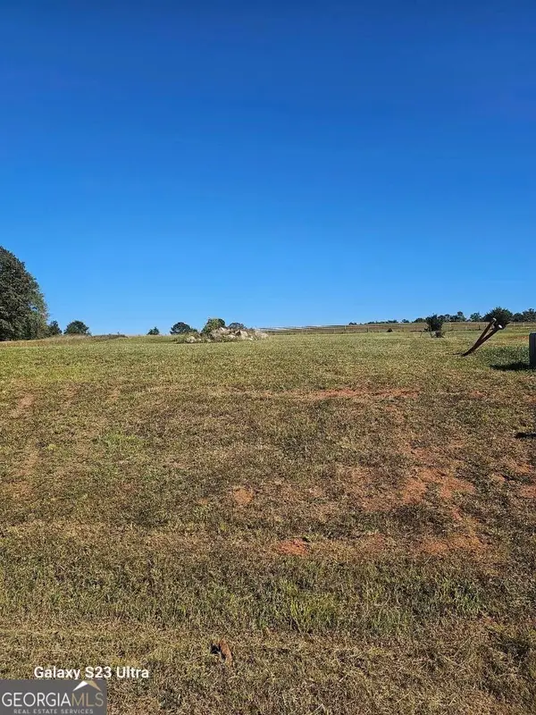 35 River Meadow Lane, Social Circle, GA 30025