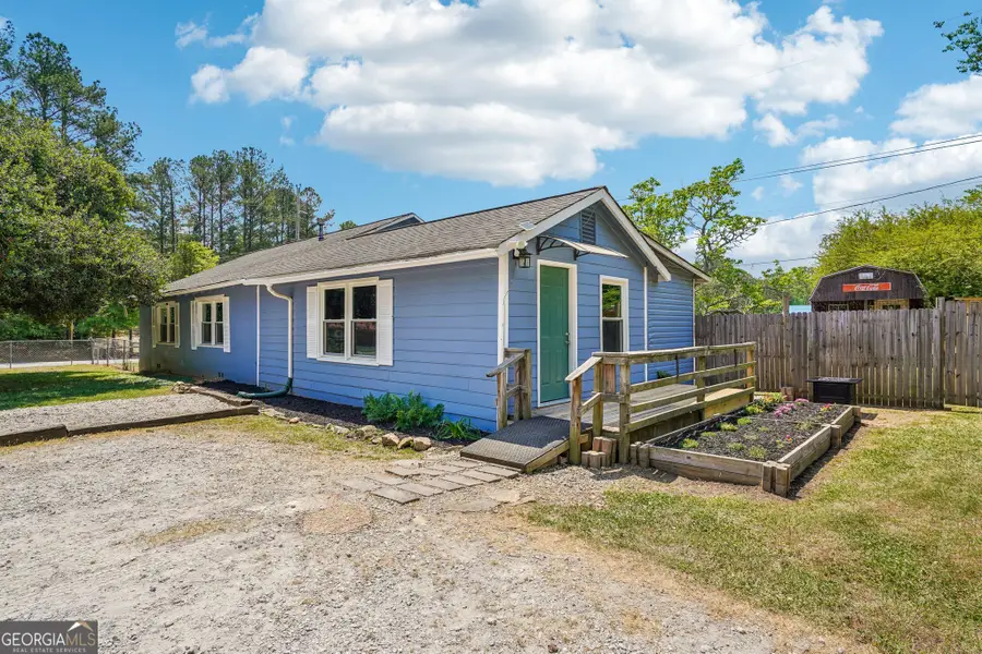 1042 Main Street, Whitesburg, GA 30185 - #2