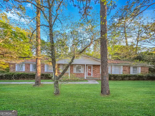 203 Debbie Drive, Statesboro, GA 30458